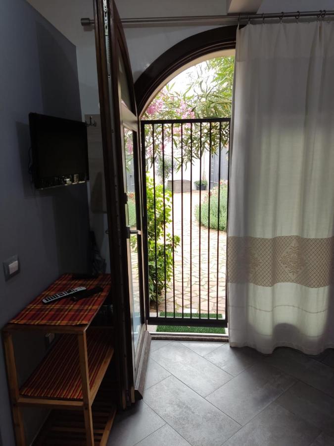 Arco Bianco - Monolocali Appartement Tortolì Buitenkant foto