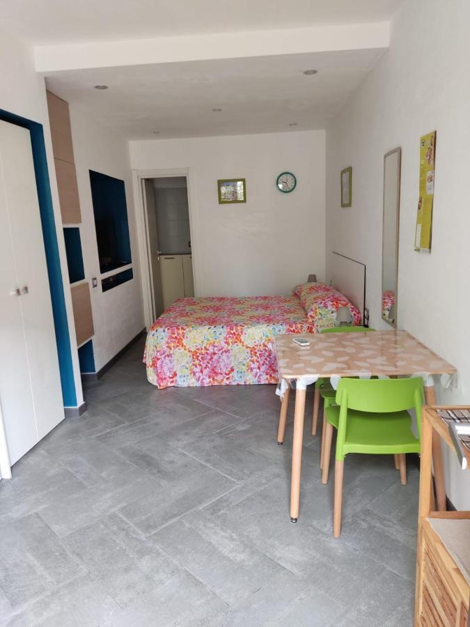Arco Bianco - Monolocali Appartement Tortolì Buitenkant foto